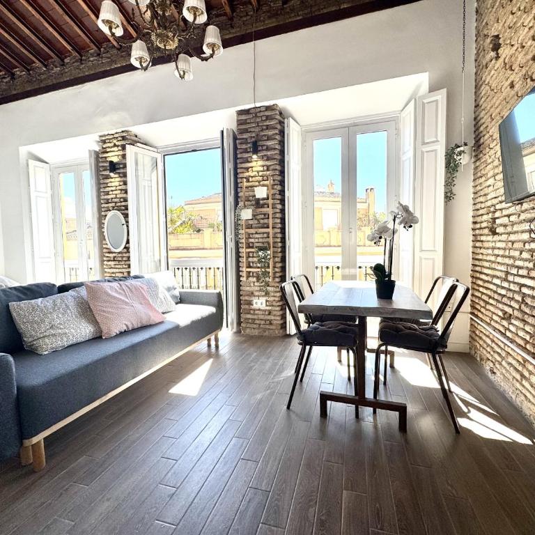Suite Homes Bright Carreteria - Estudio con balcón - 3