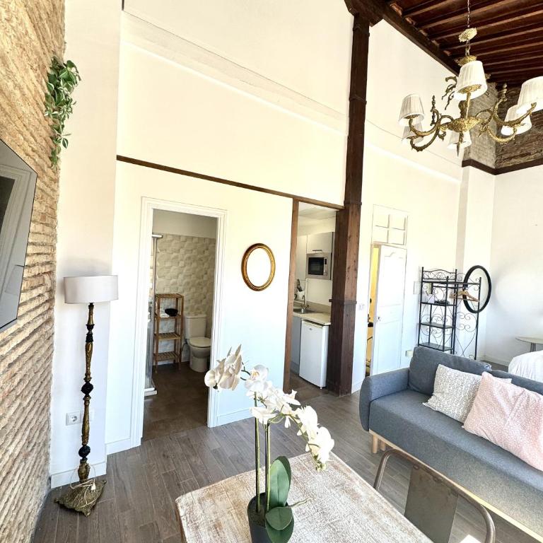 Suite Homes Bright Carreteria - Estudio con balcón - 12