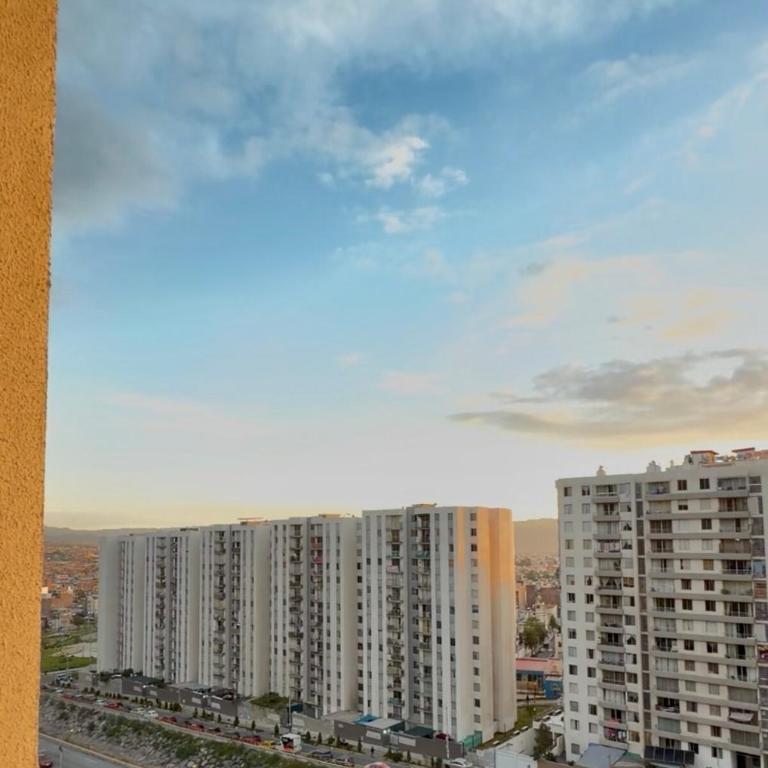 Moderno depa en Miraflores AQP Seguridad 24hr - Three-Bedroom Standard Apartment - 4