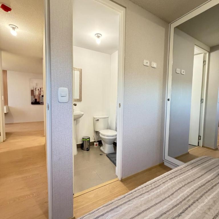 Moderno depa en Miraflores AQP Seguridad 24hr - Three-Bedroom Standard Apartment - 11