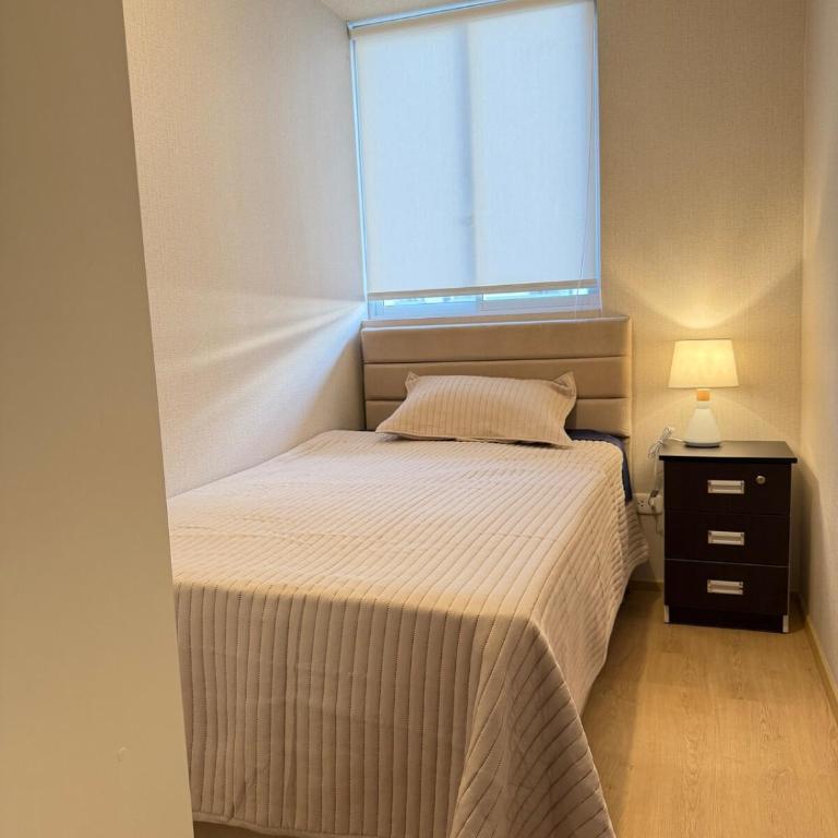 Moderno depa en Miraflores AQP Seguridad 24hr - Three-Bedroom Standard Apartment - 17