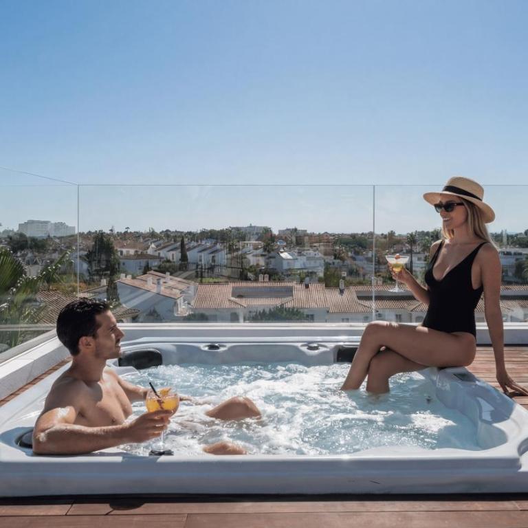 VACATION MARBELLA I Villa Fleur, Rooftop Hot Tub, Heated Pool, Sauna, Cine, GYM, Sea View, Close to The Beach - Villa - 2