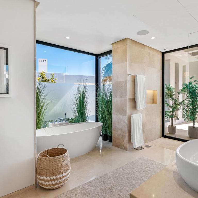 VACATION MARBELLA I Villa Fleur, Rooftop Hot Tub, Heated Pool, Sauna, Cine, GYM, Sea View, Close to The Beach - Villa - 15