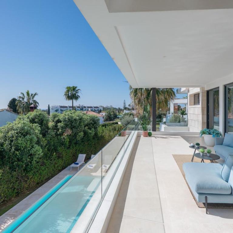 VACATION MARBELLA I Villa Fleur, Rooftop Hot Tub, Heated Pool, Sauna, Cine, GYM, Sea View, Close to The Beach - Villa - 44