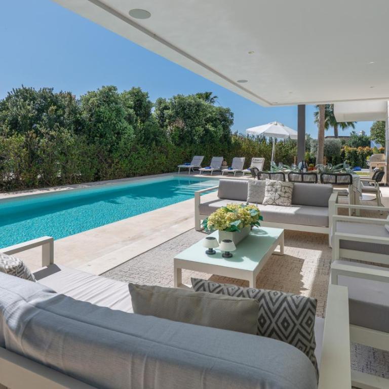 VACATION MARBELLA I Villa Fleur, Rooftop Hot Tub, Heated Pool, Sauna, Cine, GYM, Sea View, Close to The Beach - Villa - 57