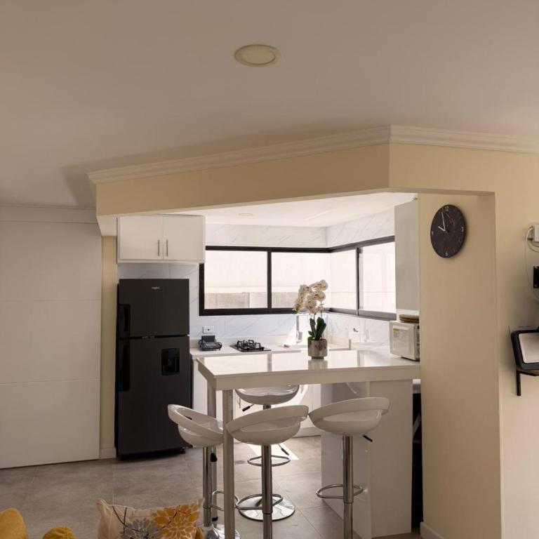 Acogedor apartamento cerca del centro y playa - Deluxe One-Bedroom Apartment with City View - 17