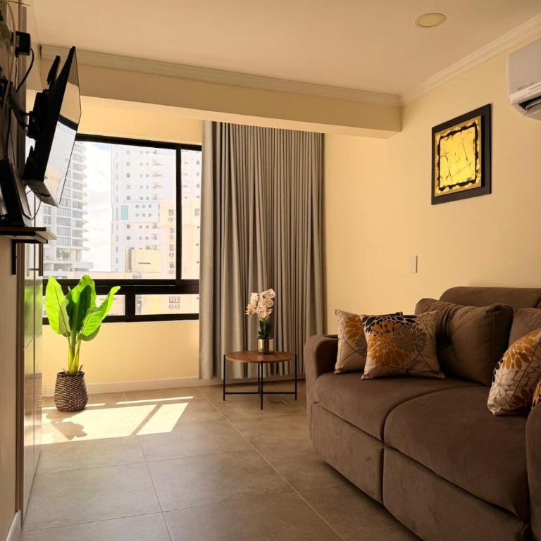 Acogedor apartamento cerca del centro y playa - Deluxe One-Bedroom Apartment with City View - 16