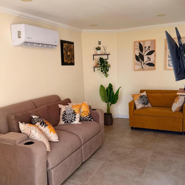 Acogedor apartamento cerca del centro y playa - Deluxe One-Bedroom Apartment with City View - 10