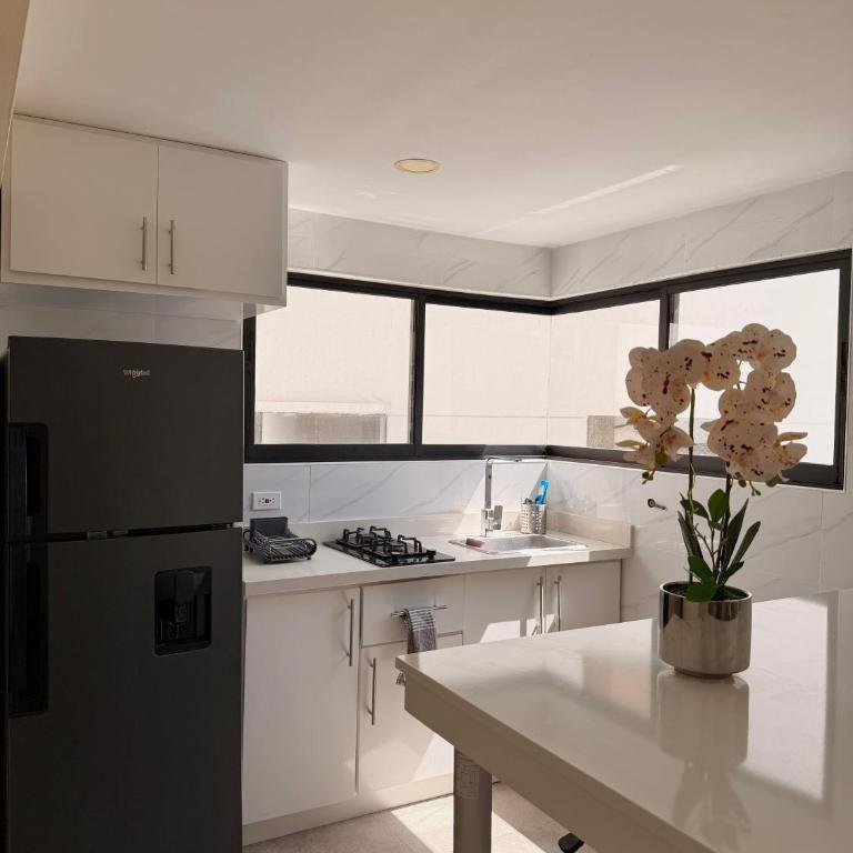 Acogedor apartamento cerca del centro y playa - Deluxe One-Bedroom Apartment with City View - 8