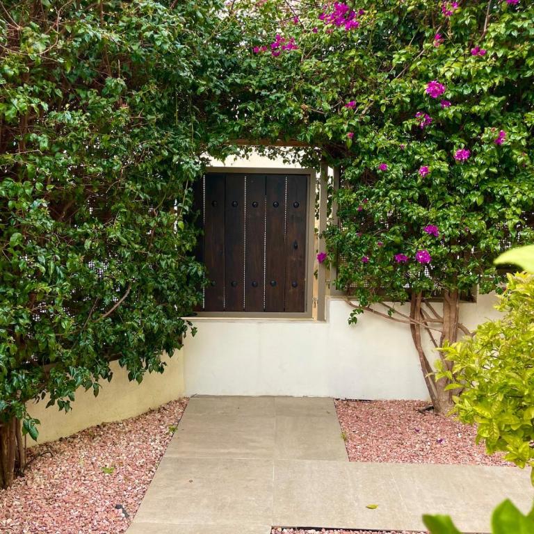 Private Garden Retreat with Pool, Walk to Beach - Casa Unifamiliar de 2 dormitorios - 14