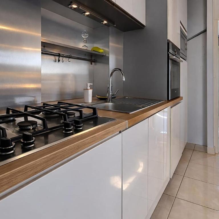 Maison et Dependance 13 pers - Wifi Parking - Haus mit 5 Schlafzimmern - 11