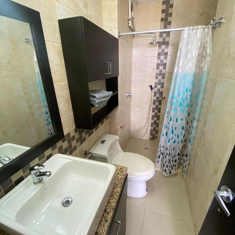 Amplio departamento frente al mar CHIPIPE SALINAS - Four-Room Apartment - 14