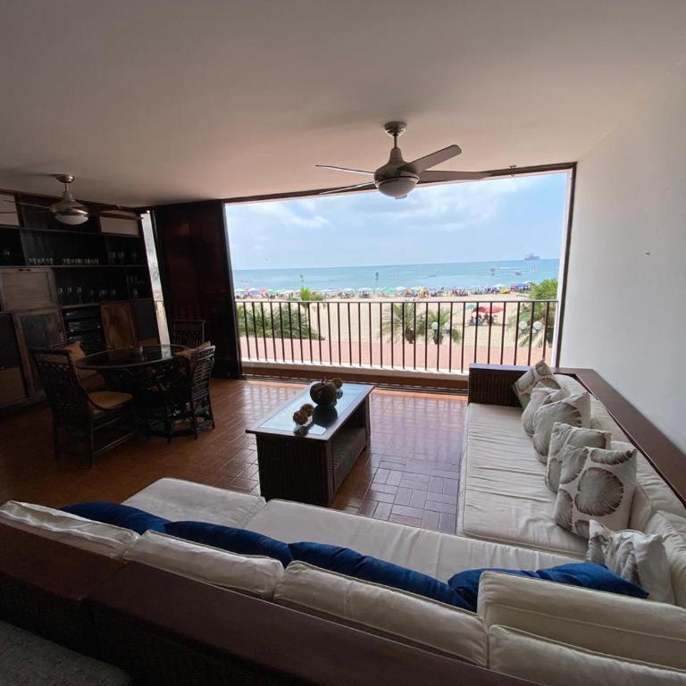 Amplio departamento frente al mar CHIPIPE SALINAS - Four-Room Apartment - 15