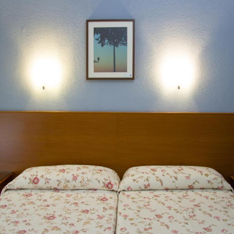 Pensión Numancia - Habitación Doble con baño compartido - 1 o 2 camas - 2