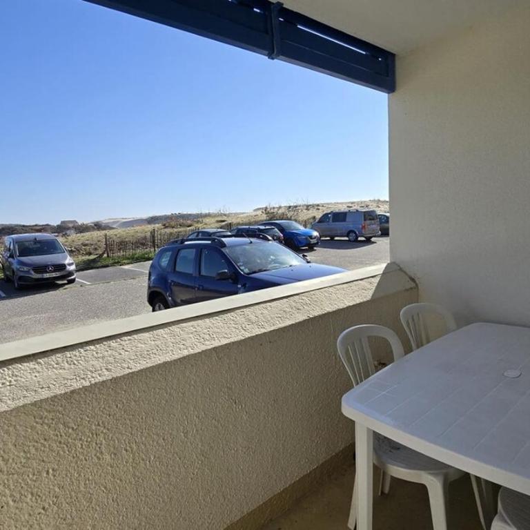 Appartement à 100m de la plage avec piscine et place de parking - Appartement 1 Chambre - 11