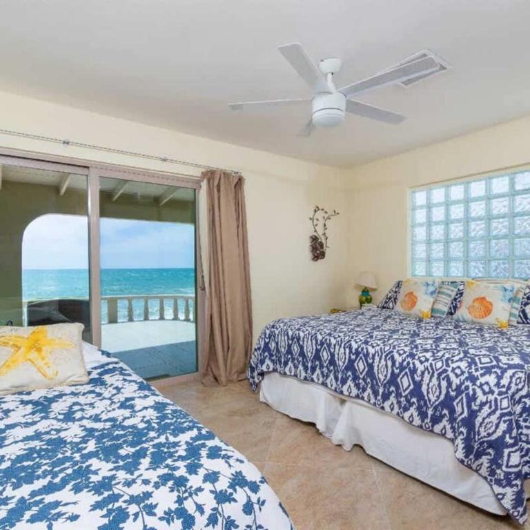 Beautiful Beachfront Home Casa de Veranos - Apartment - 33