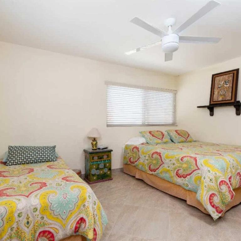 Beautiful Beachfront Home Casa de Veranos - Apartment - 34