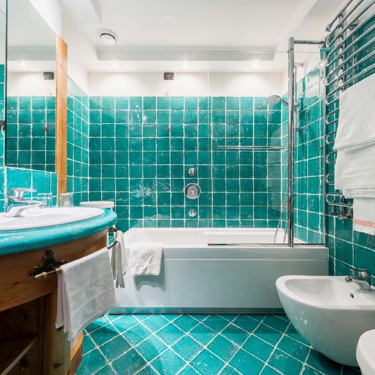 Hotel Cortina - Junior Suite - 12