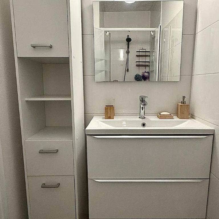 Cocon Lumineux Neuf 3 Chambres Fibre Balcon - Appartement - 10