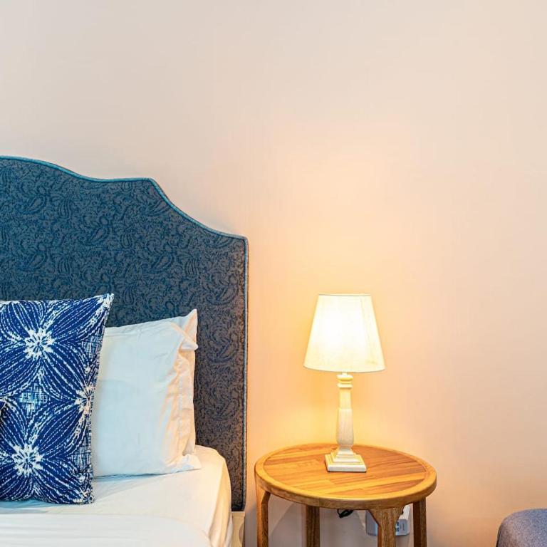 Casa Torno 3BR w Private Pool & Best Location - Three-Bedroom House - 16