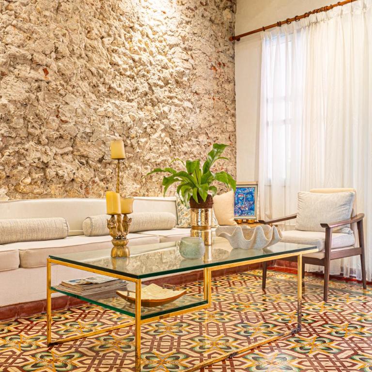 Casa Torno 3BR w Private Pool & Best Location - Three-Bedroom House - 7