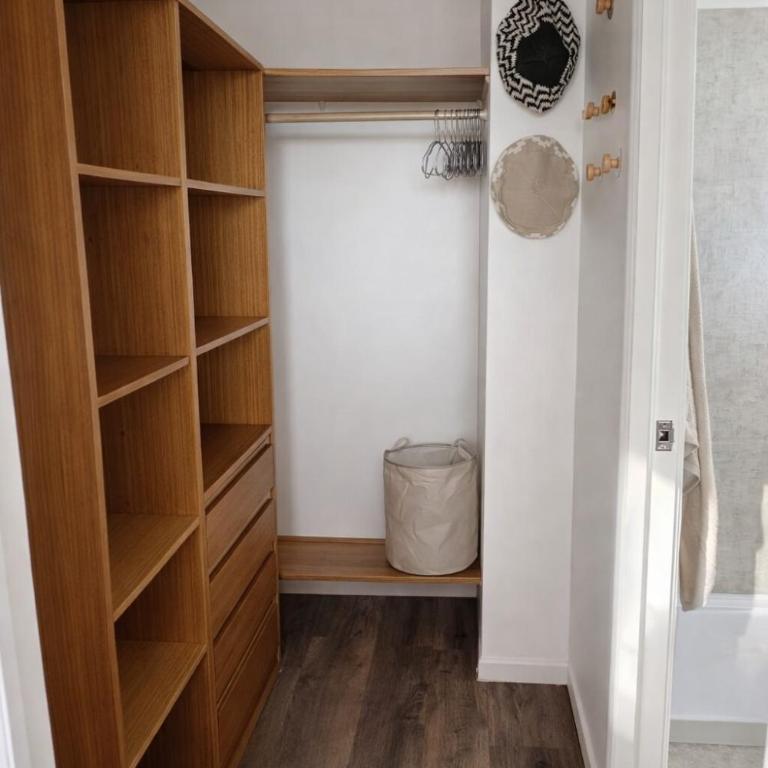 Departamento con terraza y vista a volcanes, parking, Smart TV y self check-in - Two-Bedroom Apartment - 6