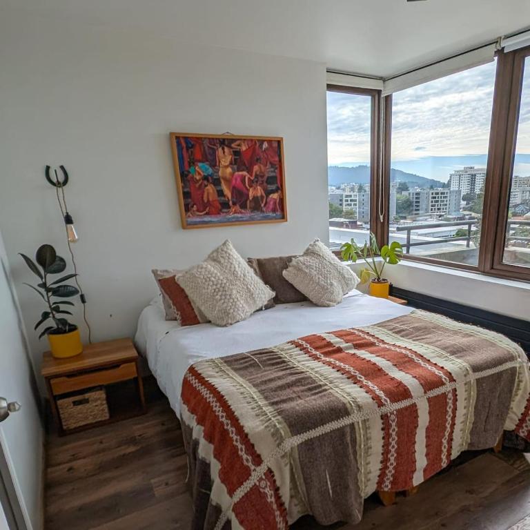 Departamento con terraza y vista a volcanes, parking, Smart TV y self check-in - Two-Bedroom Apartment - 8