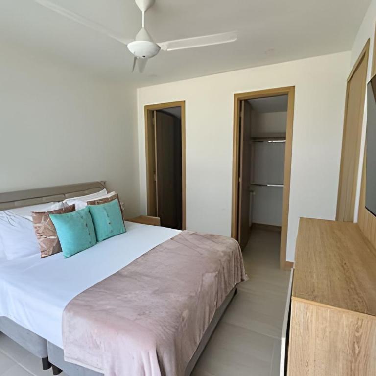Comodo apto acceso directo a playa cartagena - Apartment - 5
