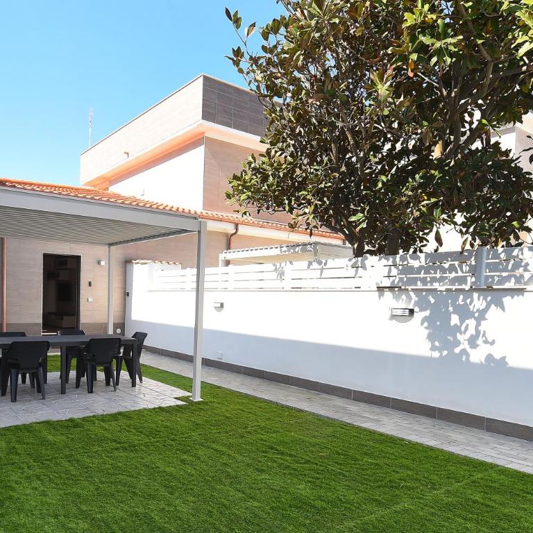 casa vacanze PONENTE APARTMENT LEONARDO AIRPORT - Casa con 2 Camere da Letto - 4