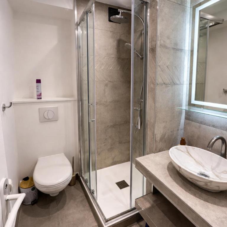 Cap Estérel Magnifique vue mer avec parking et piscine - Apartment mit 3 Schlafzimmern - 28