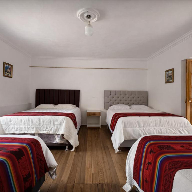 Casa para 22 personas en Cusco - A 3 min Plaza de Armas - Three-Bedroom Townhouse - 3