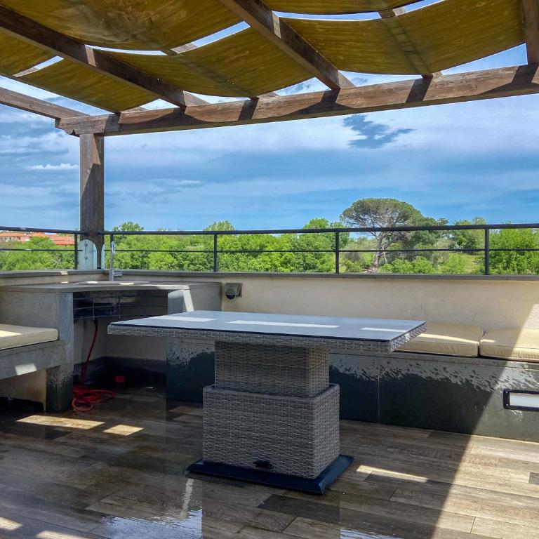 Epic Rooftop Terrace overlooking Civita valley - Two-Bedroom Apartment - 22