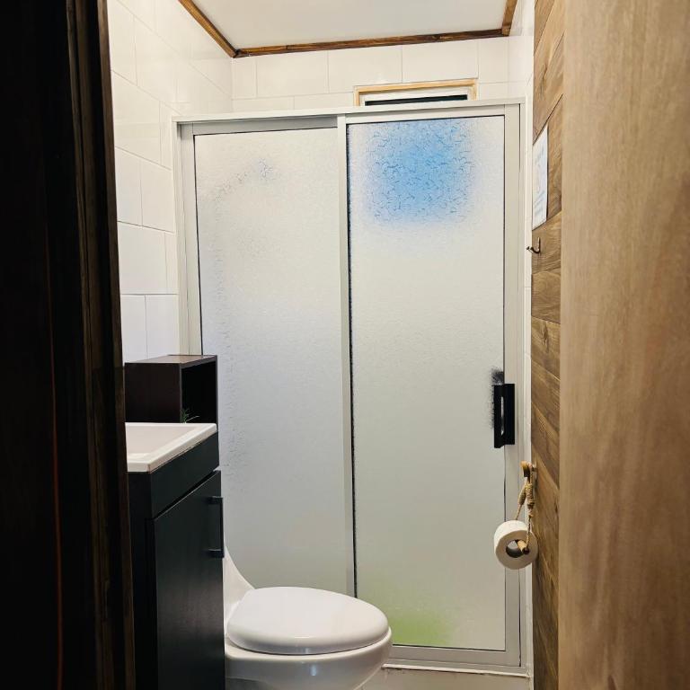 Cabañas Los Glaciares - Two-Bedroom House - 11