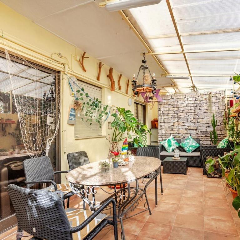 OASIS EPÍFITO URBANO Botanical Wellness Oasis near City of Arts & Sciencies - Standard Double Room with Shared Bathroom - 16