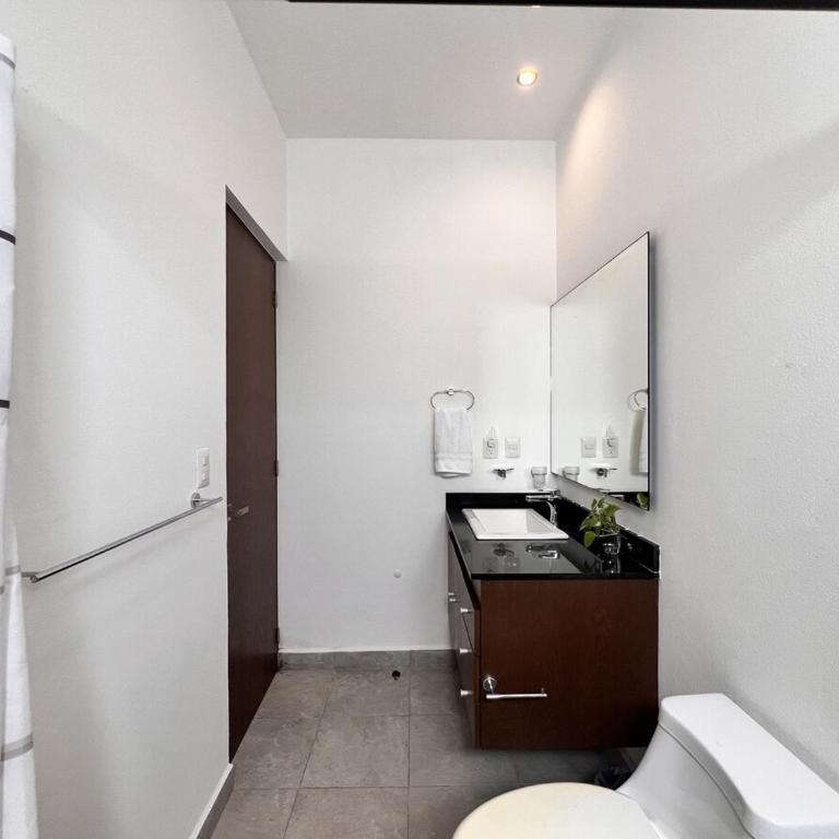 Cozy House with Private Pool 2BD 3BR - Two-Bedroom House - 57