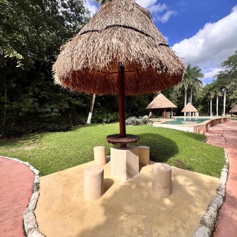 Cozy House with Private Pool 2BD 3BR - Two-Bedroom House - 99