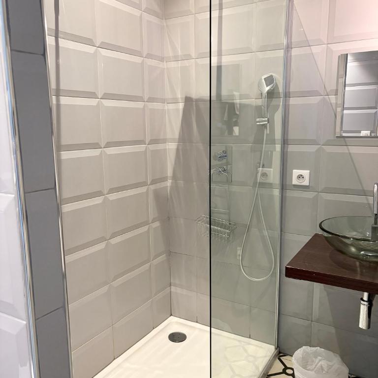 Villa Beaupeyrat- Standing - Plein centre - Parking - Appartement 3 Chambres avec Vue sur Parc - 30