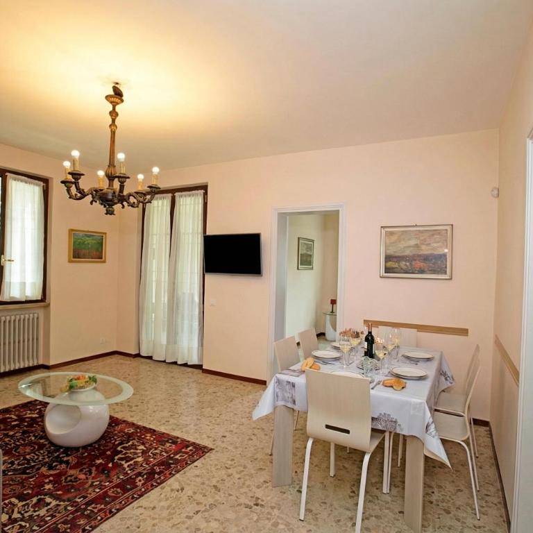 Villa Alberti Apt Bruna 900m from Garda lake with Shared Garden - Happy Rentals - Appartamento - Piano Terra - 4