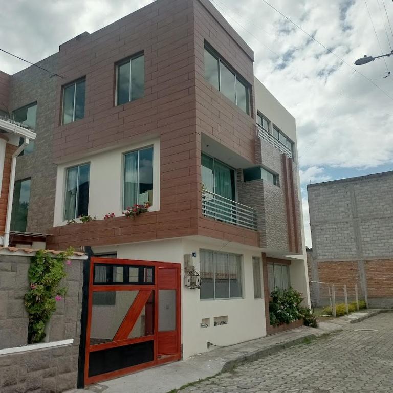 Departamento de 2 dormitorios en la Victoria, cerca de las Universidades con garaje gratis - Two-Bedroom Apartment - 2