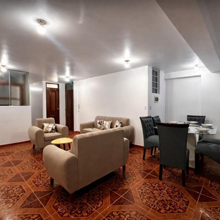 Casa - Depto - para grupos - Ubicación top - Three-Bedroom Apartment - 6