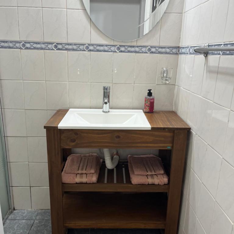 departamento completo en barrio referiría - Apartamento de 1 dormitorio - 8