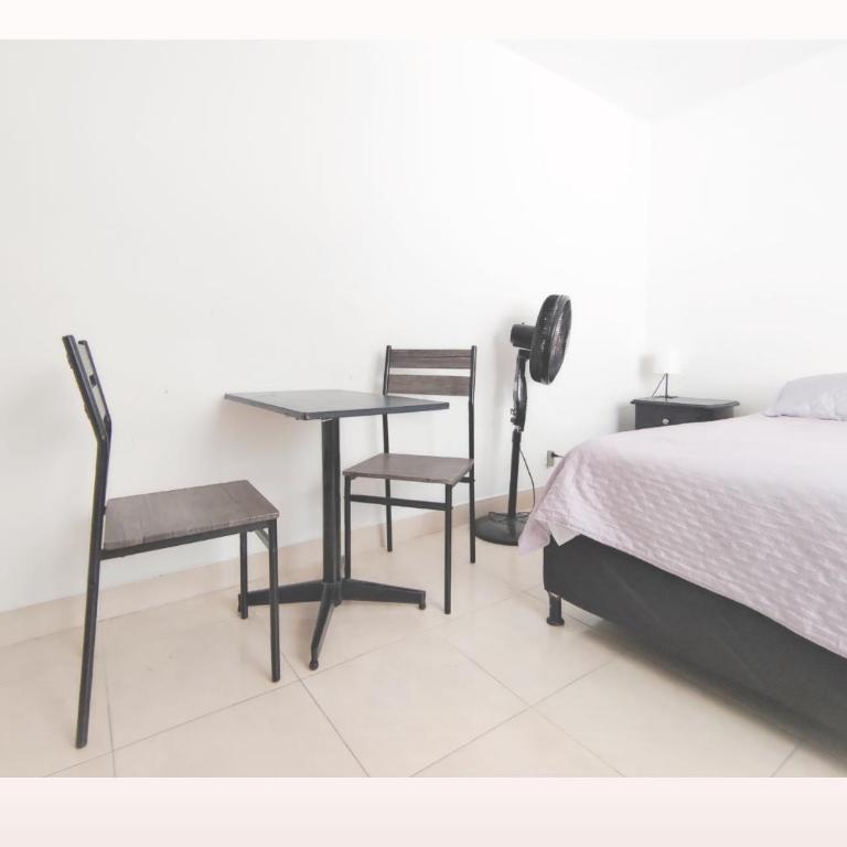 Espaciosa casa cerca del Estadio - Laureles Velódromo - Apartamento - 26