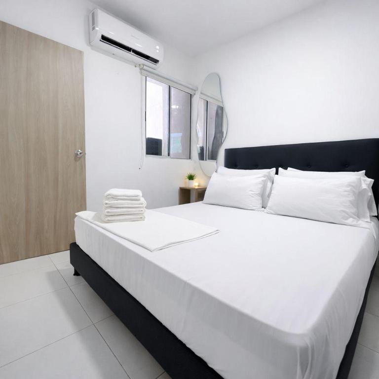 torre prime Cartagena apartasuite - Three-Bedroom Apartment - 29