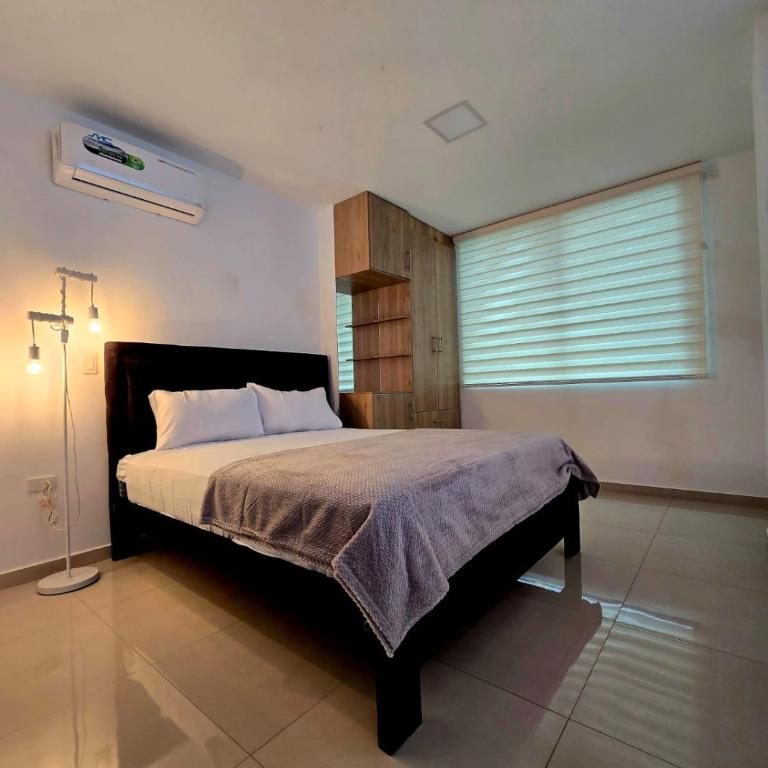 Suite de encanto céntrica, elegante y con piscina - One-Bedroom Apartment - 10