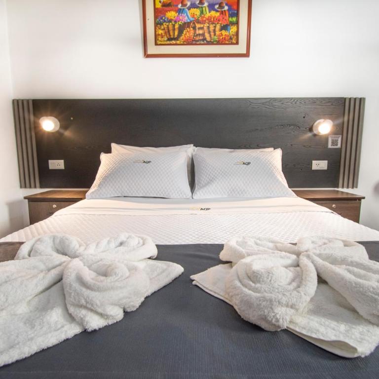 FRIENDLY AQP - Standard Queen Room - 3