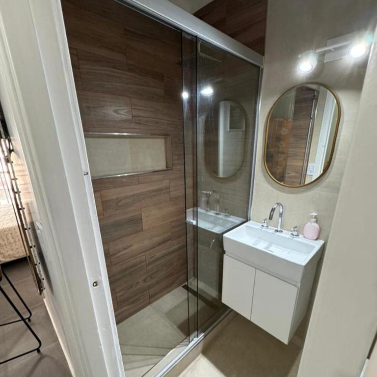 Delmar - One-Bedroom Apartment - 2