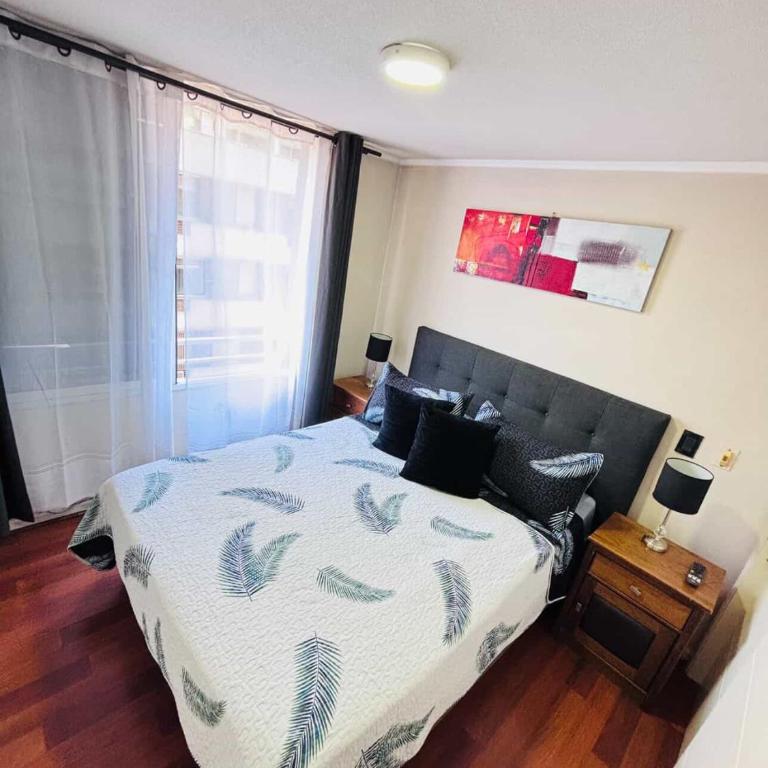 3 dormitorios Familiar con Estacionamiento gratis - Metro Santa Ana - Three-Bedroom Apartment - 5