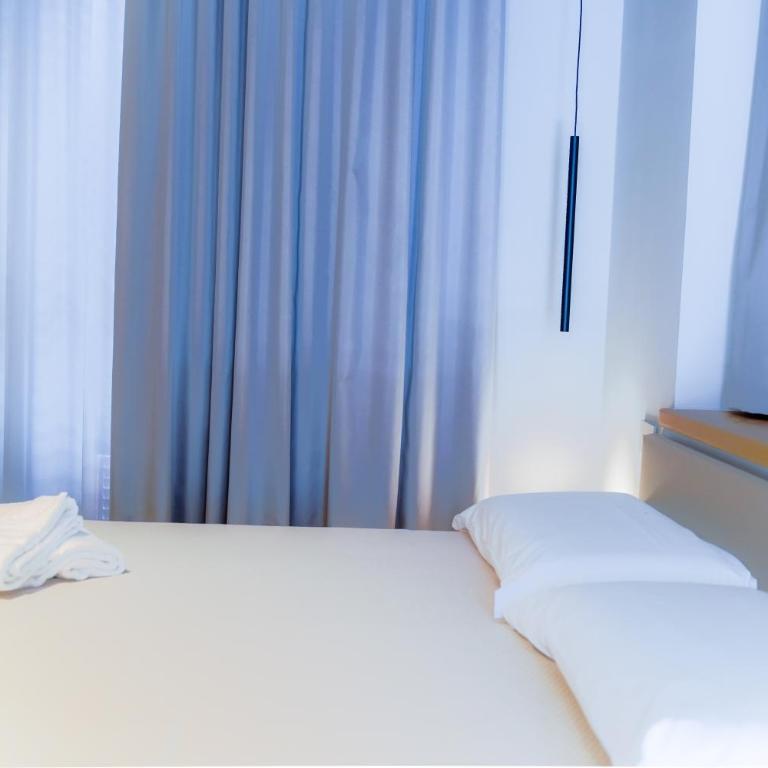 Virginia Madre Luxury Rooms - Boutique Guest House - Camera Matrimoniale Deluxe con Balcone - 14