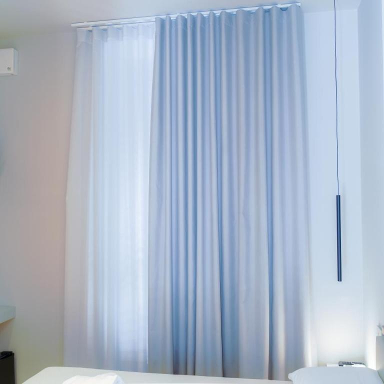 Virginia Madre Luxury Rooms - Boutique Guest House - Camera Matrimoniale Deluxe con Balcone - 15