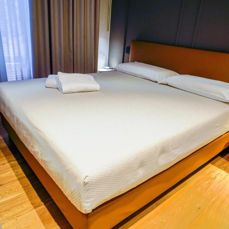 Virginia Madre Luxury Rooms - Boutique Guest House - Camera Matrimoniale Deluxe con Balcone - 6